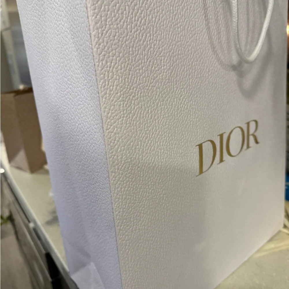 Large Dior shopping bag - Picture 2 of 7